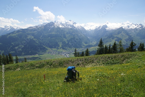 Backpack is your home  Zell am See © jacek