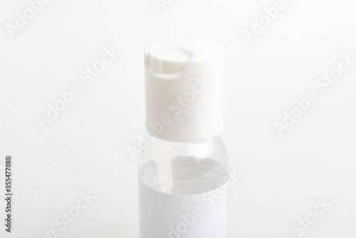 Top White Cap Of Transparent Hand Sanitizer Dispenser Plastic Bottle