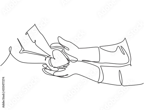 One line drawing of children giving love heart shaped to mother or father. Mom and dad loving care parenting concept. Family insurance sign symbol. Continuous line draw design, vector illustration