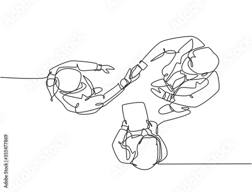 Continuous line drawing of manager handshake his employee to congratulate their promotion. Business teamwork concept. Single line drawing design, graphic vector illustration