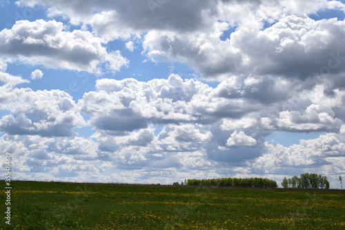 The clouds.Field.Spring