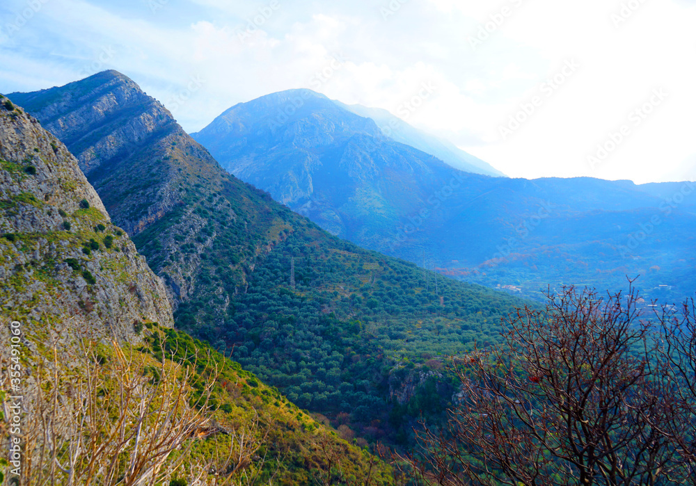 Obraz premium mountain landscape on a sunny day