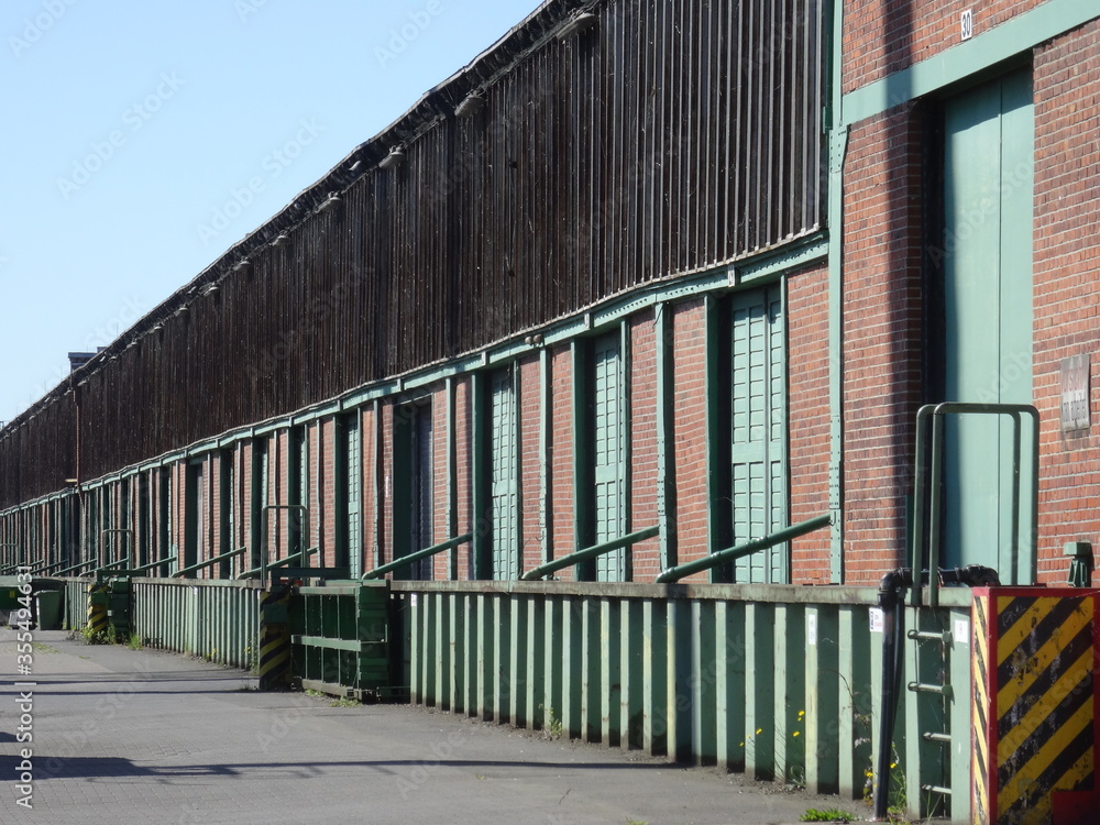 Fototapeta premium alte Lagerhalle