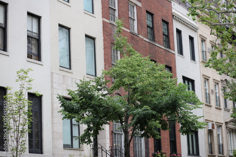 Naklejka premium Upper East Side Churches Buildings Homes Balconies Lights Windows