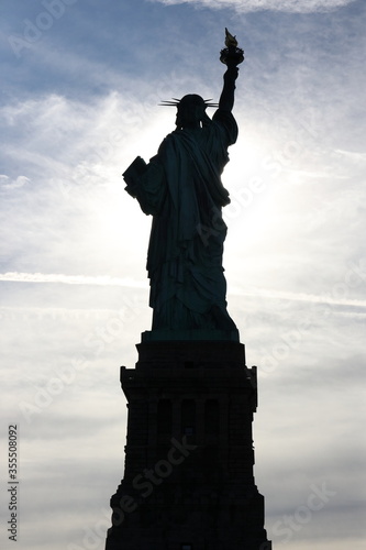 silhouette of the statue of liberty