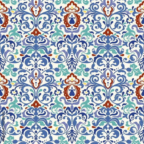 Seamless damask wallpaper. Seamless vintage pattern in Victorian style . Hand drawn floral pattern. Vector illustration