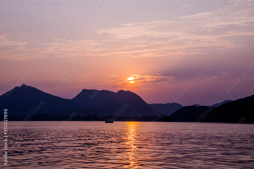 Fateh Sagar lake during Sunset