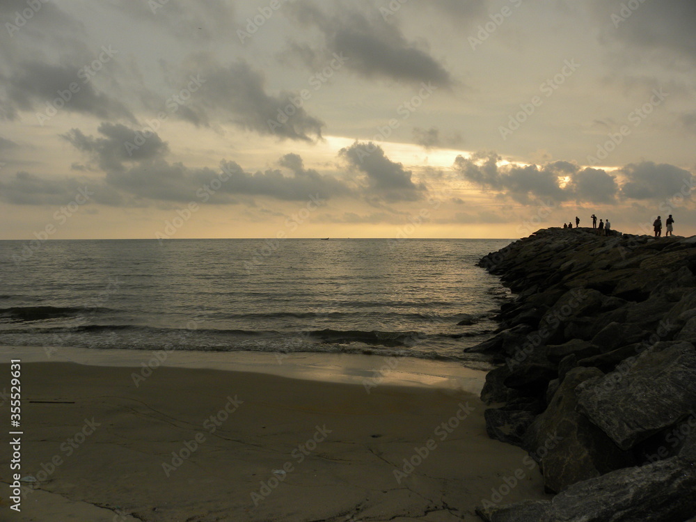 Obraz premium Sunset twilight scene on a beach