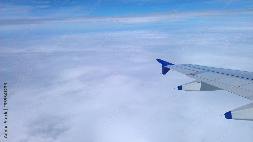 Fototapeta premium wing of airplane