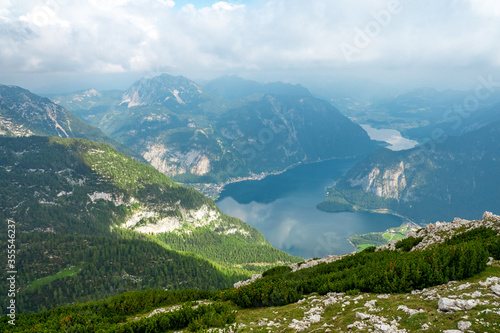 Stunning view of Lake Hallstatt (Hallstättersee) in the Salzkammergut region, OÖ, Austria, seen from the peak of the Krippenstein mountain