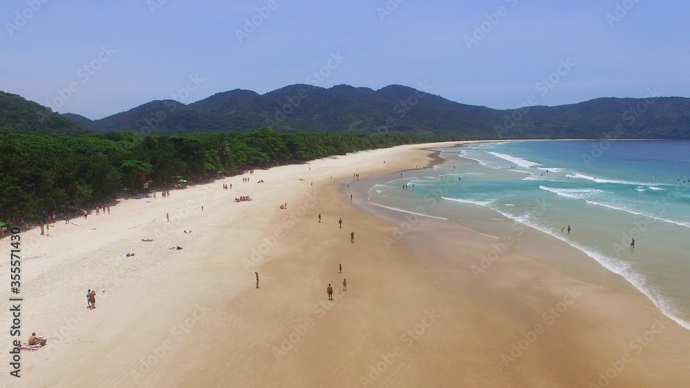  Praia de Lopes Mendes em Ilha Grande
Angra dos Reis, Rio de Janeiro, Brasil
