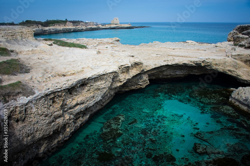 Roca li Posti - L'antica Torre e la grotta della Poesia photo