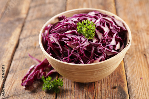 red cabbage salad with fresh parsley