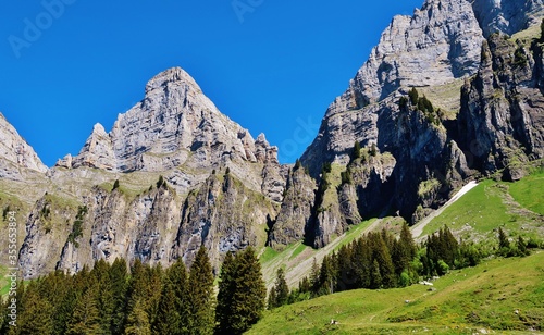 Bergwandern unterhalb der Churfirsten, Ostschweiz