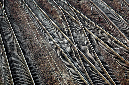 intersecting railway lines directions