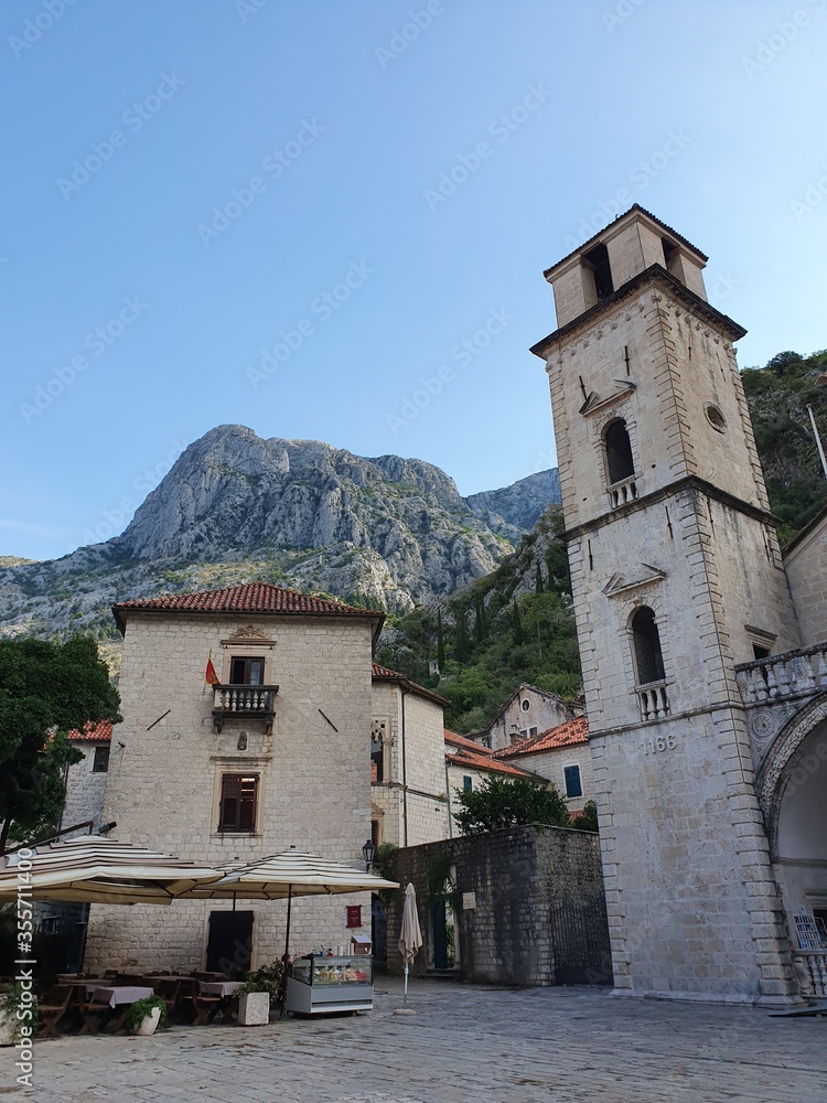 Fototapeta premium Empty streets of old town Kotor due Corona Virus, closed restaurants and bars
