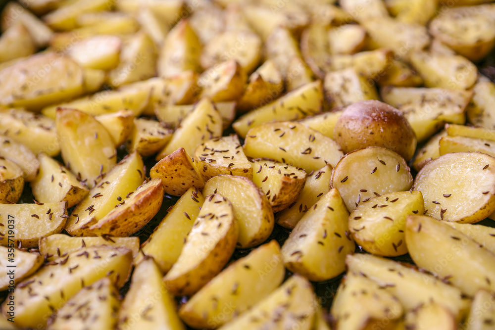 Baked potatoes with cumin Baked potatoes with cumin