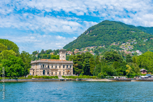 Fotografie View of Villa Erba at lake Como in Italy