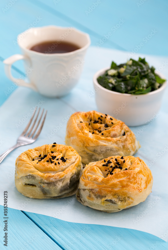 freshly baked spinach pie freshly baked spinach pie