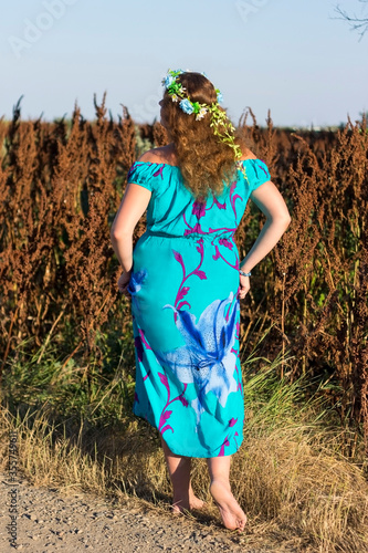 
plus size girl in a field