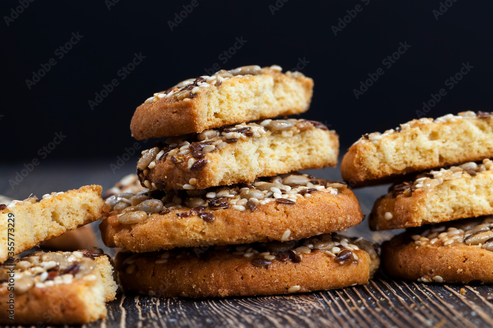 broken oatmeal-wheat cookies broken oatmeal-wheat cookies