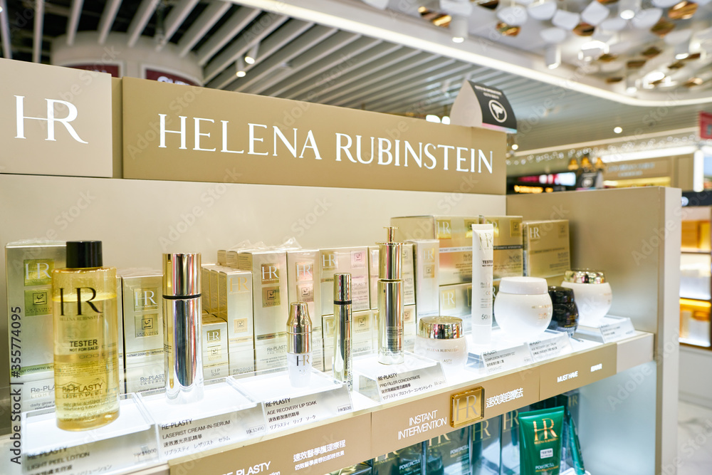 Foto de HONG KONG, CHINA - CIRCA FEBRUARY, 2019: Helena Rubinstein