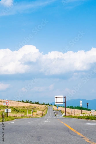 まっすぐな道のビーナスライン【霧ヶ峰】