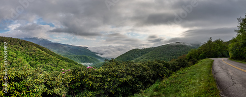 blue ridge mountains near mount mitchell and cragy gardens