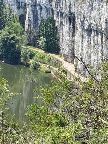 Chemin de halage vallée du Lot