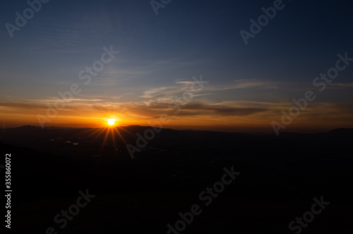 夕焼け空の背景 © RK-79-2
