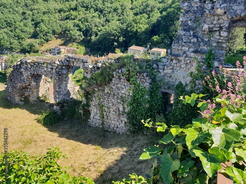 Saint-Cirq-Lapopie vallée du Lot