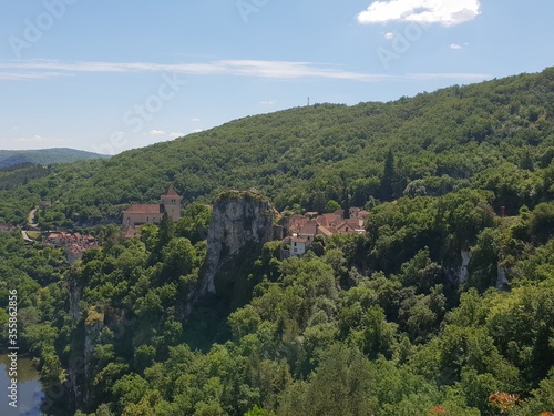 Saint-Cirq-Lapopie vallée du Lot