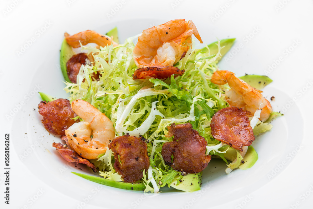 Green salad with shrimps Green salad with shrimps