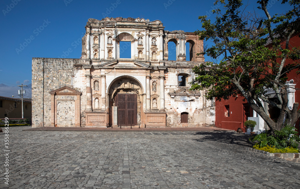 Streets of old colonial town of Anitgua in Guatemala