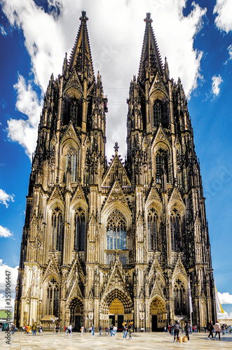 Foto Westfassade des Kölner Doms, Deutschland