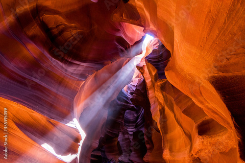 Upper Antelope Canyon mit Lightbeams, Page, Roadtrip, Slot Canyon