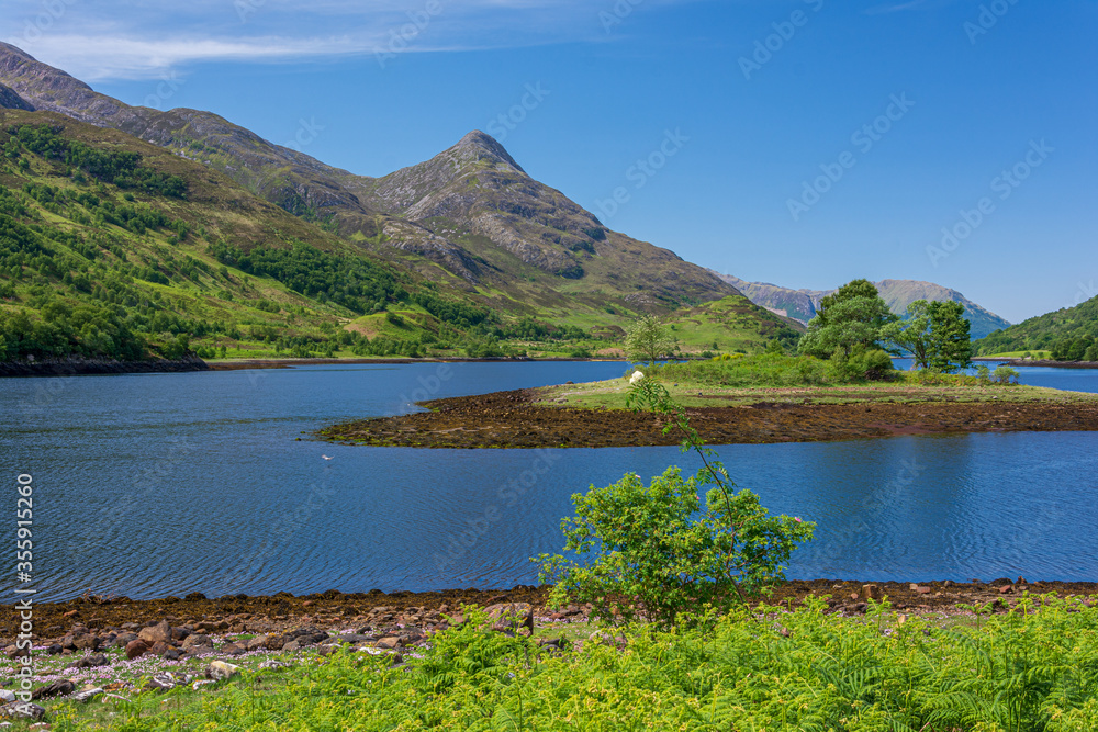 Fototapeta premium Loch Leven, Lochaber, Scotland, United Kingdom