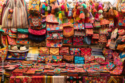 Fototapeta Naklejka Na Ścianę i Meble -  colorful Mexican bags for sale