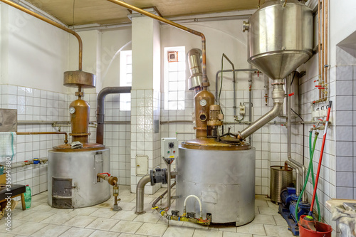 growing distillery equipment, alcohol distillery