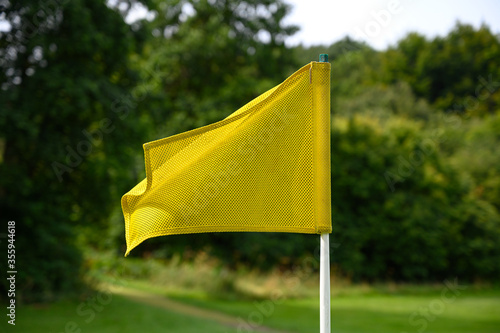 Yellow Golf flag ay UK course