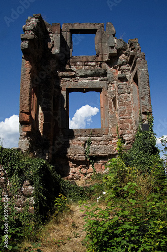 ein altes Fenster