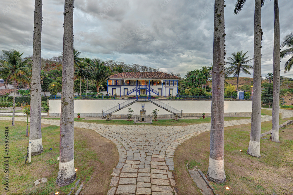 Naklejka premium Faixada da fazenda dia