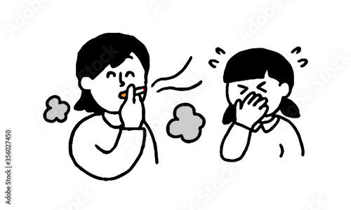 タバコを吸う女性と煙たがる女の子（シンプル）