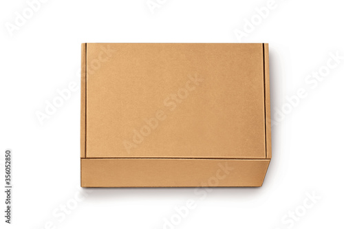 Cardboard box isolated on white © Sagittarius Pro 