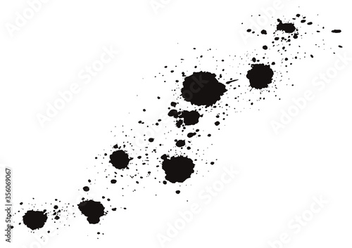 筆で書いた水滴のイメージ