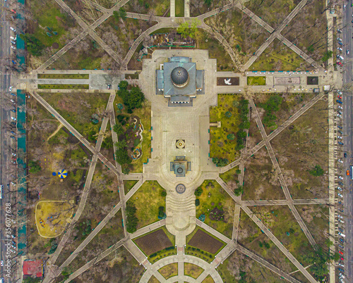 Obraz na płótnie Aerial view of Chisinau metropolitan central park, from drone. Moldova 2020 w salonie