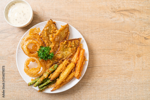 fried mixed vegetable (onions, carrot, baby corn, pumpkin) or tempura