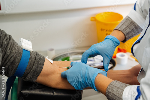 intravenous injection in the arm, coronavirus vaccination, vaccination, covid-19