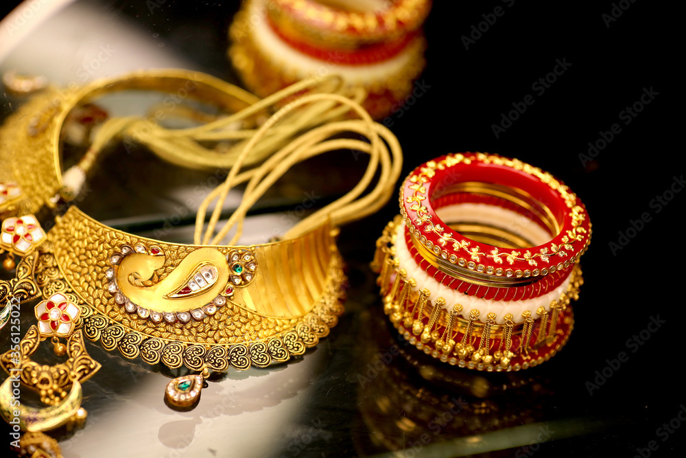 traditional wedding jewellery kangan bracelet neckless haar