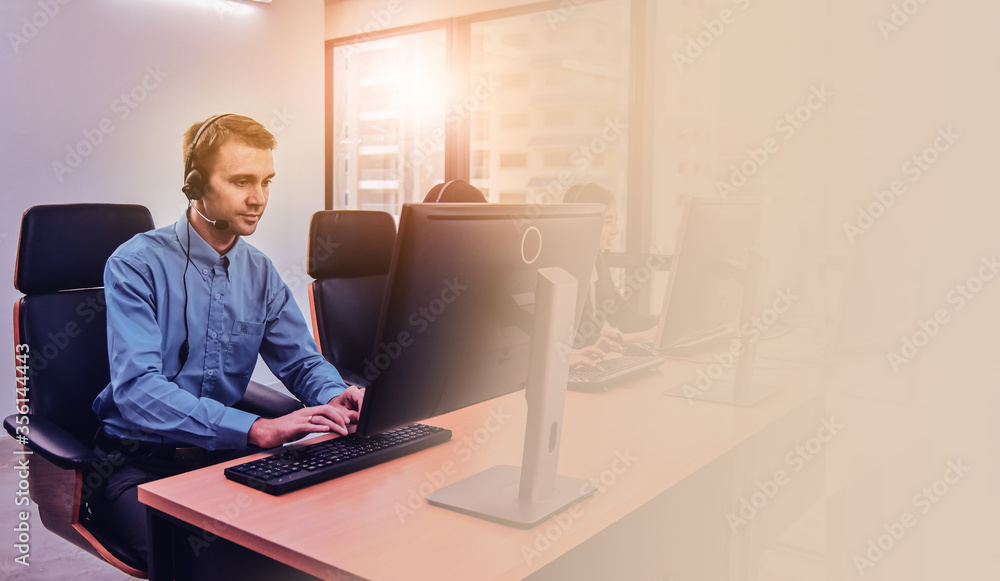 Call center service working online contract support communication suggestion data center Call center service working online contract support communication suggestion data center